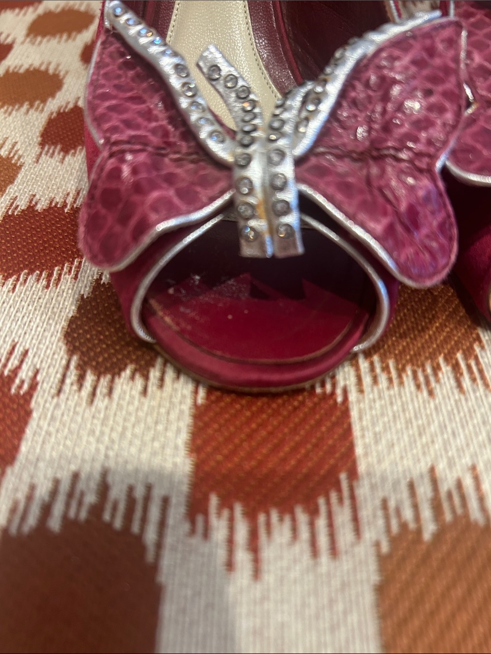 Marc Jacobs Burgundy Red Slingback Heels with Butterfly Stud Accent - Picture 8 of 8
